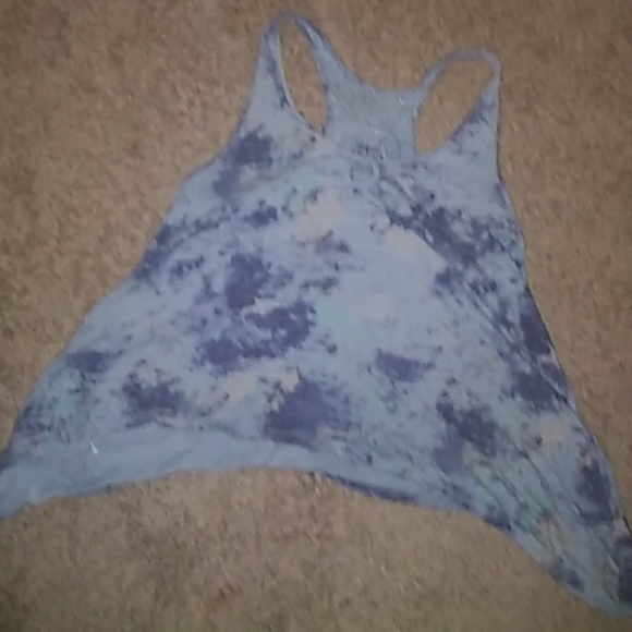 Cute flowy summer blouse - Picture 2 of 4